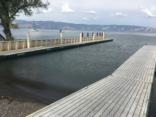 Boat launching ramp